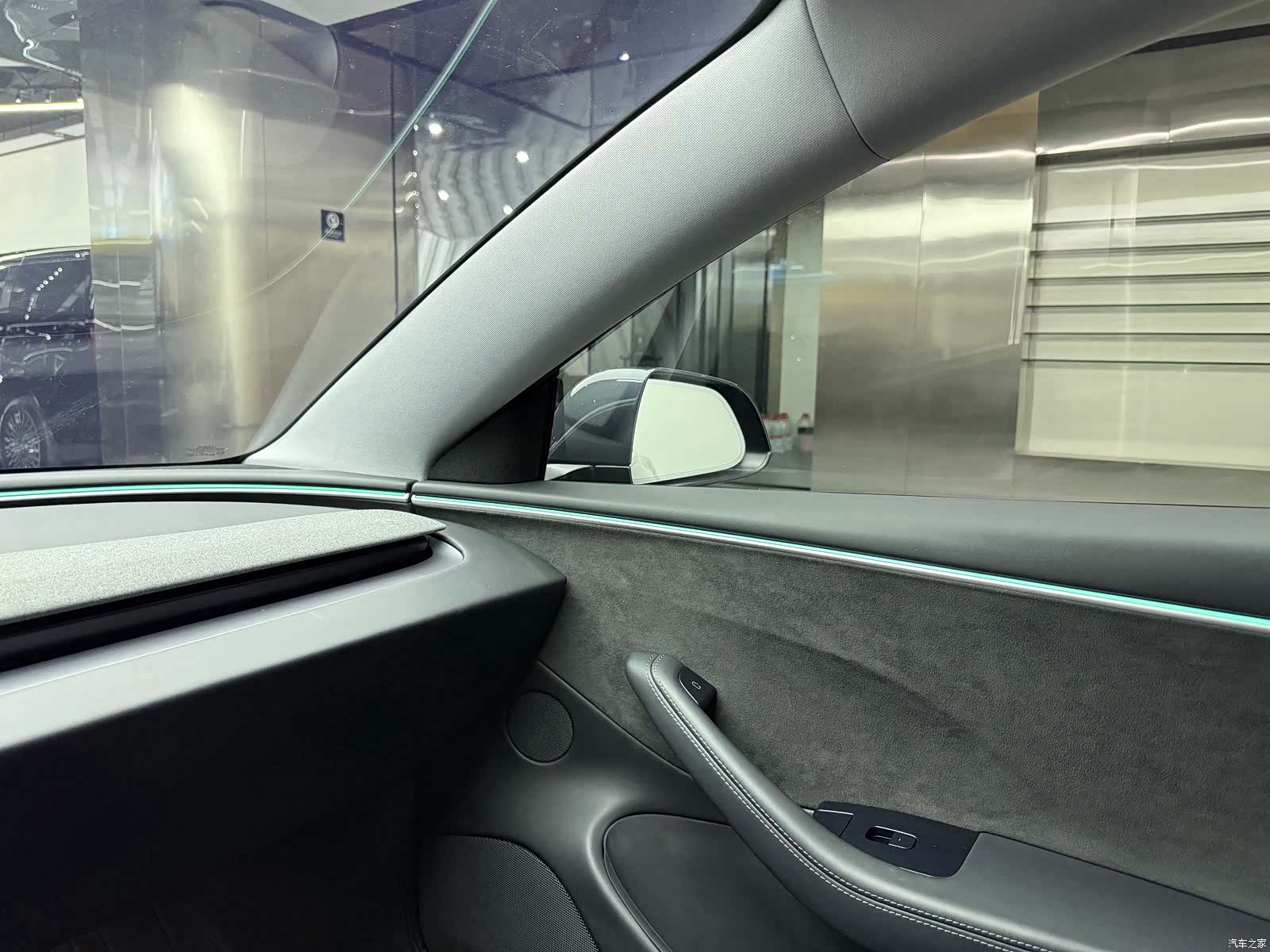 Tesla Model 3, 2024 9