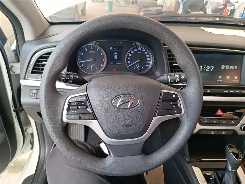 Hyundai Lead