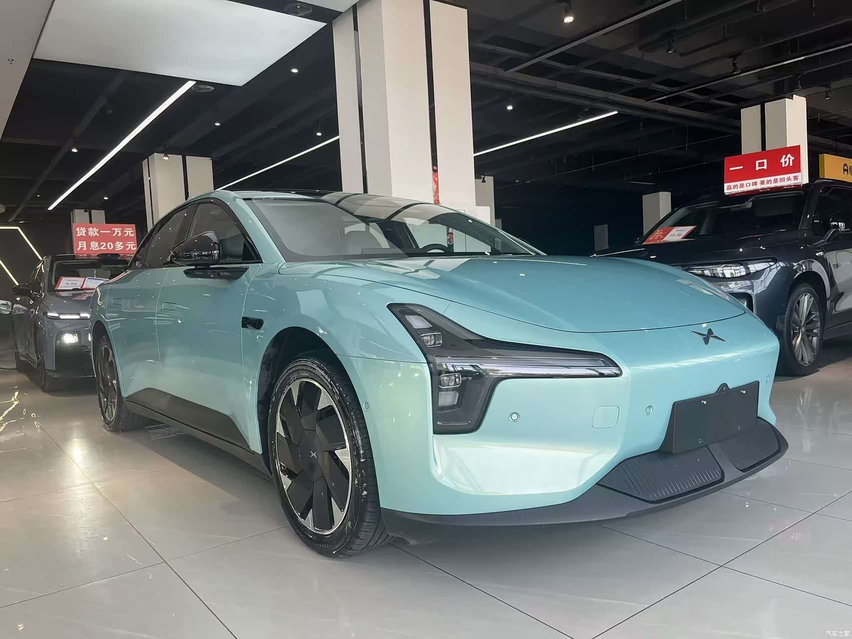 Xpeng Mona M03, 2025 3