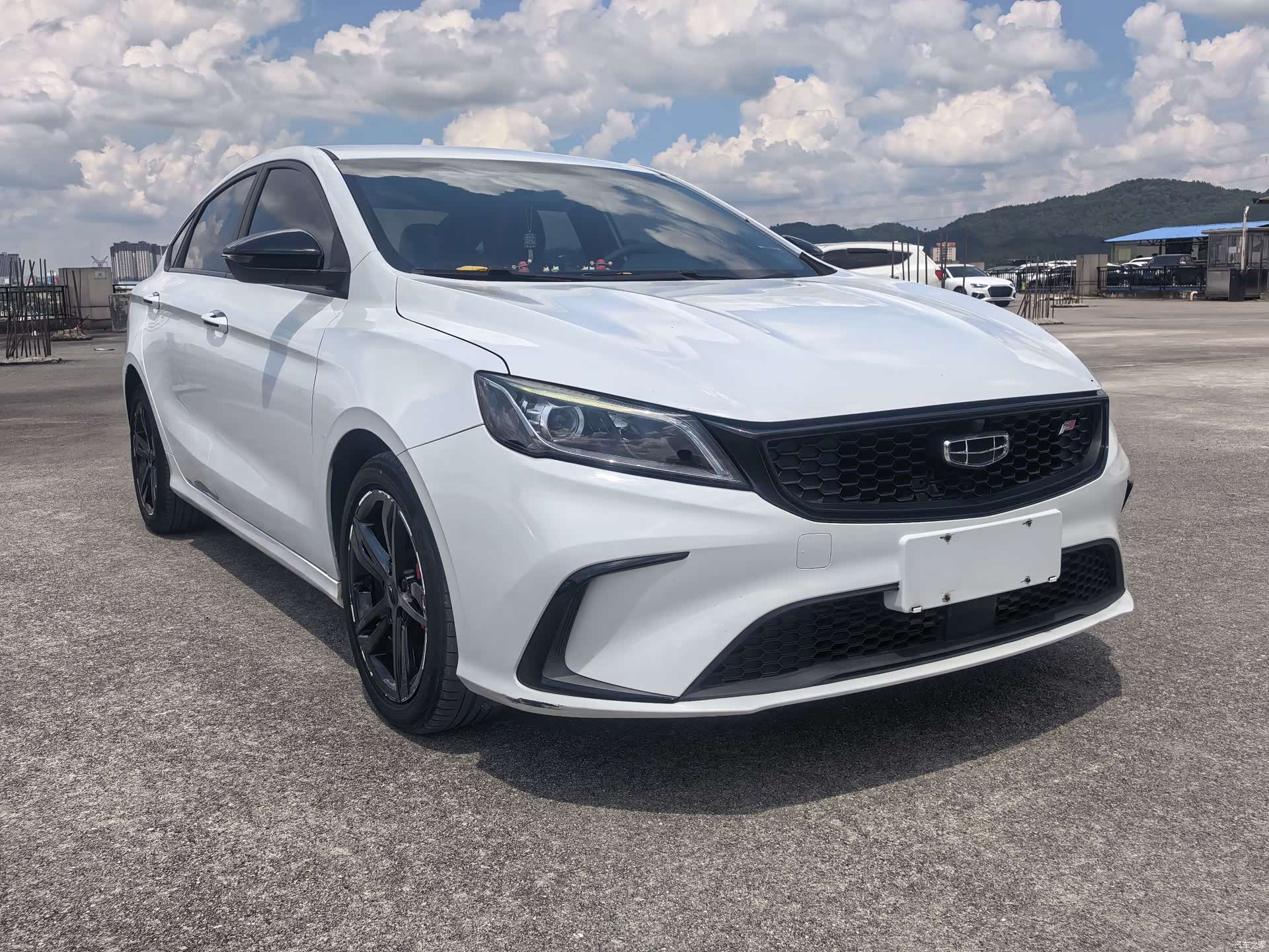 Geely Binray, 2021 3