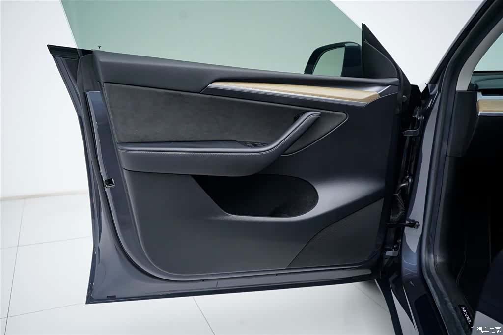 Tesla Model Y, 2022 8