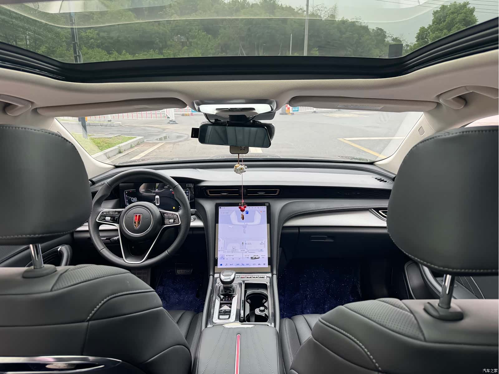 Hongqi H5, 2023 16