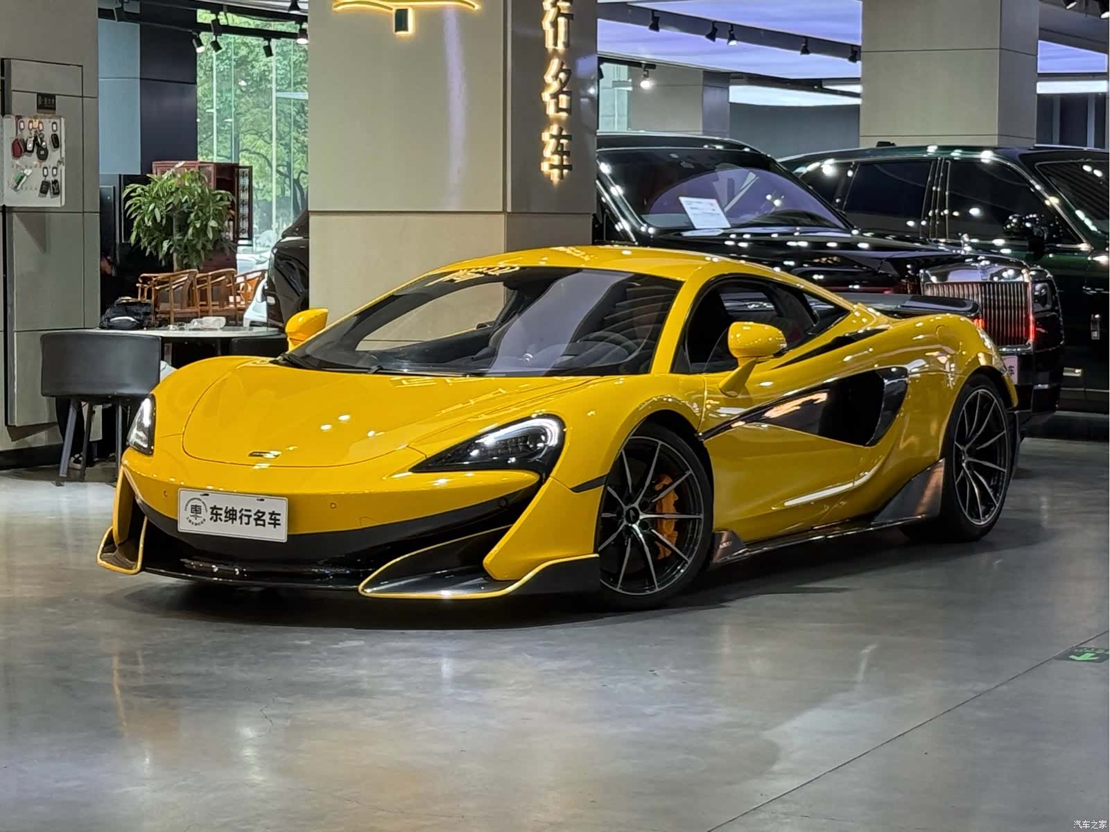 McLaren 600LT, 2021 4