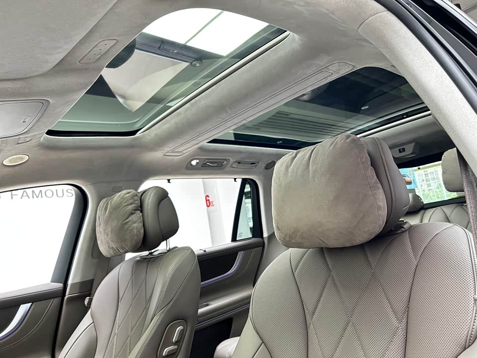 AITO Ask the world M9