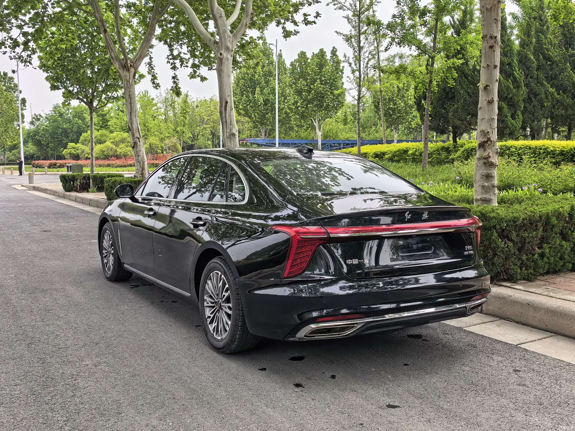 Hongqi H5, 2023 6