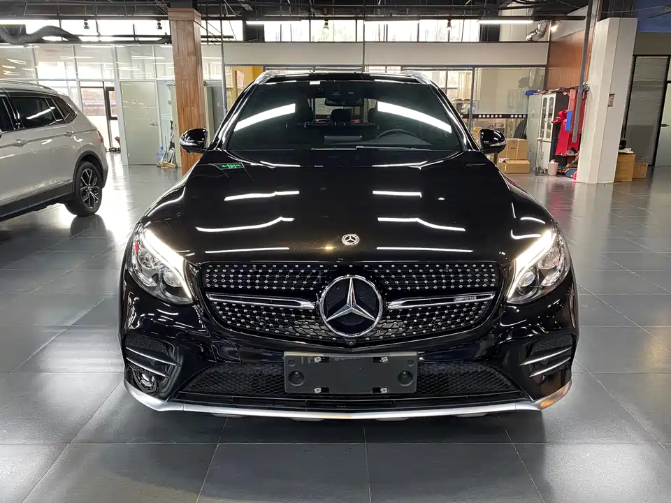 Mercedes-Benz GLC AMG