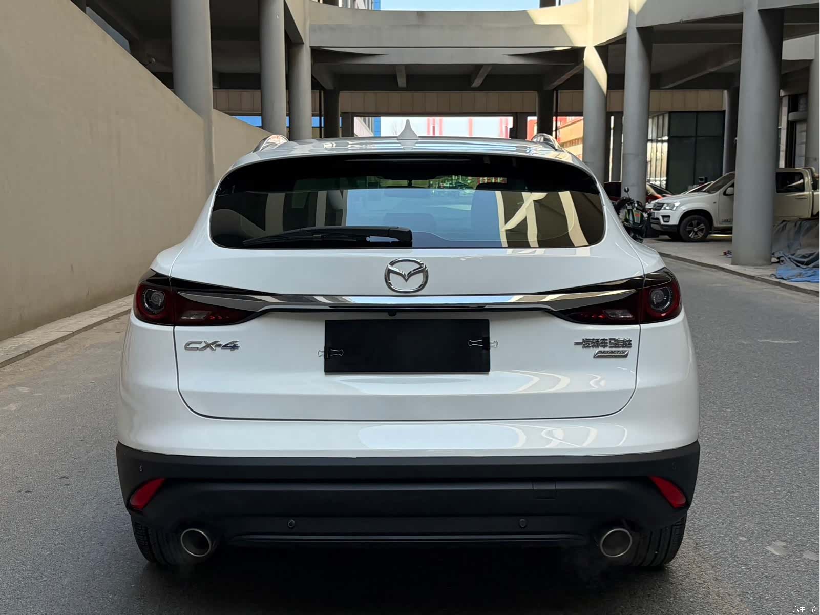 Mazda CX-4, 2022 все фото