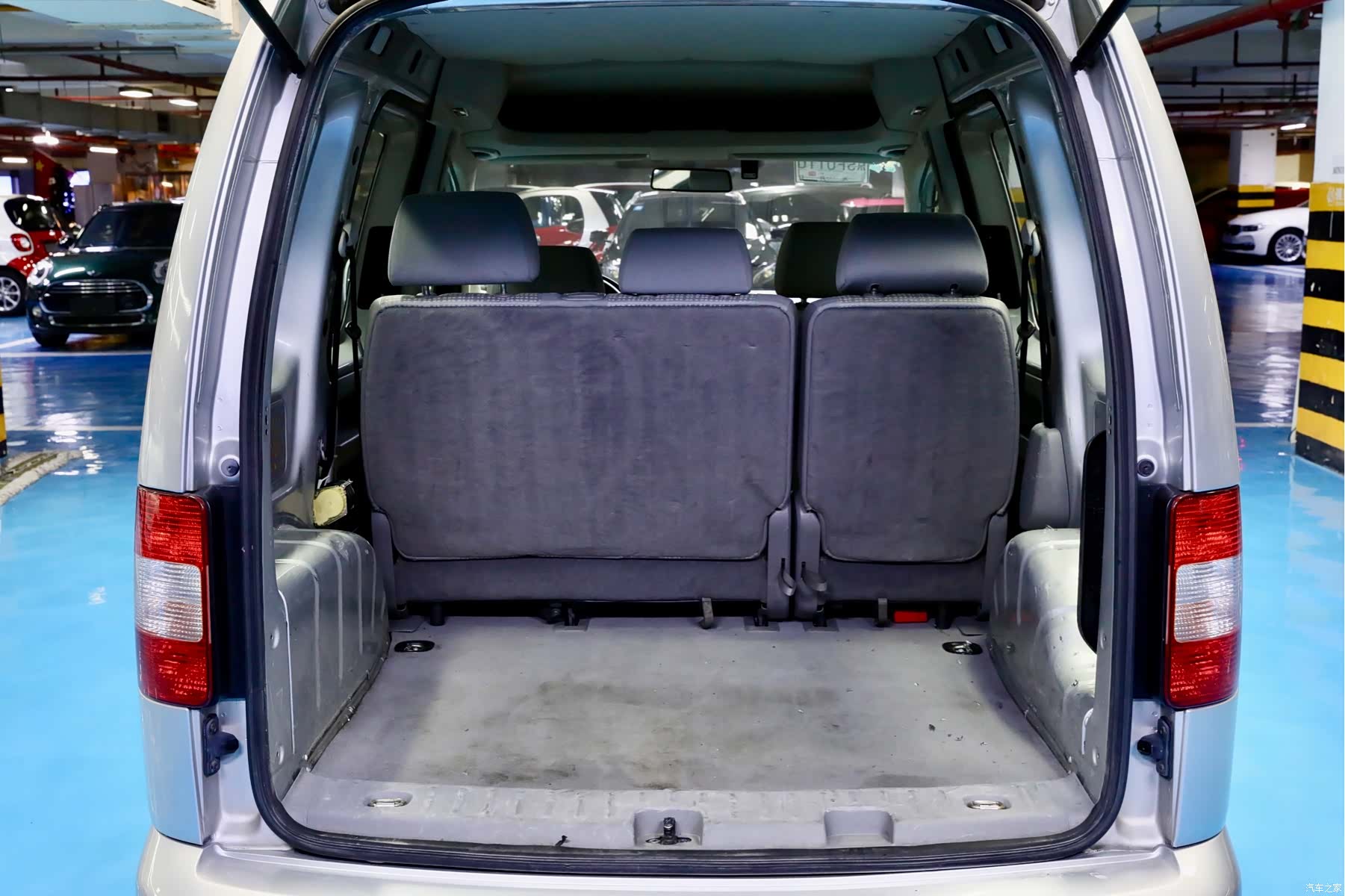 Volkswagen 5, 2007 6