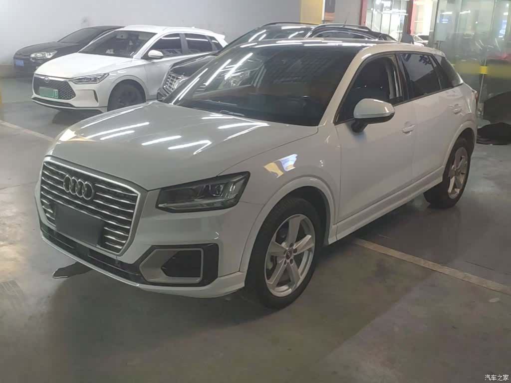 Audi Q2L, 2019 2