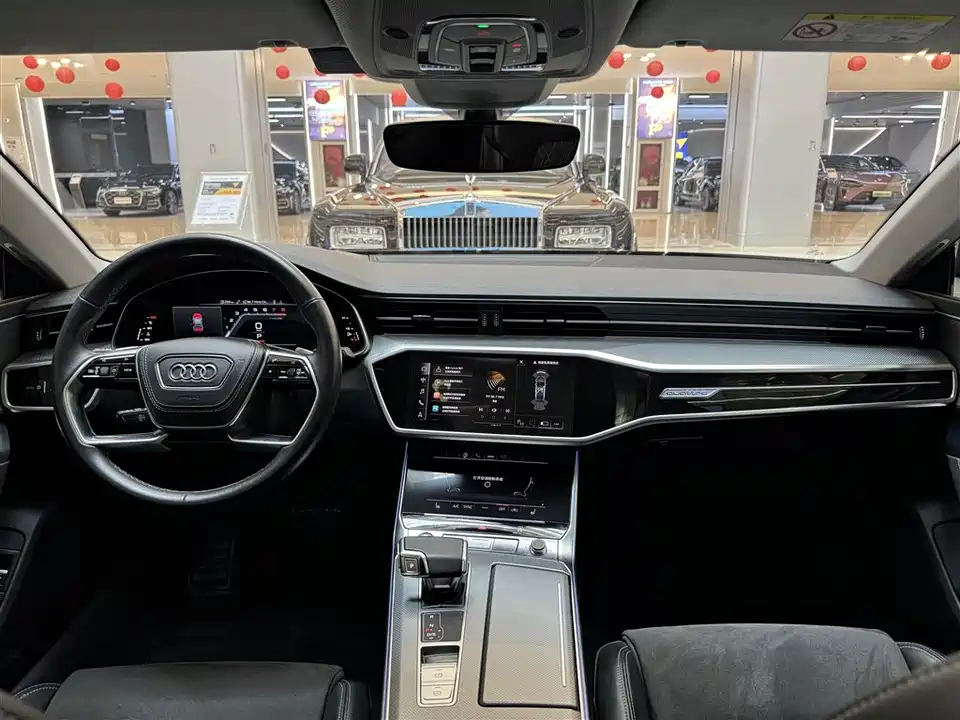 Audi A7L