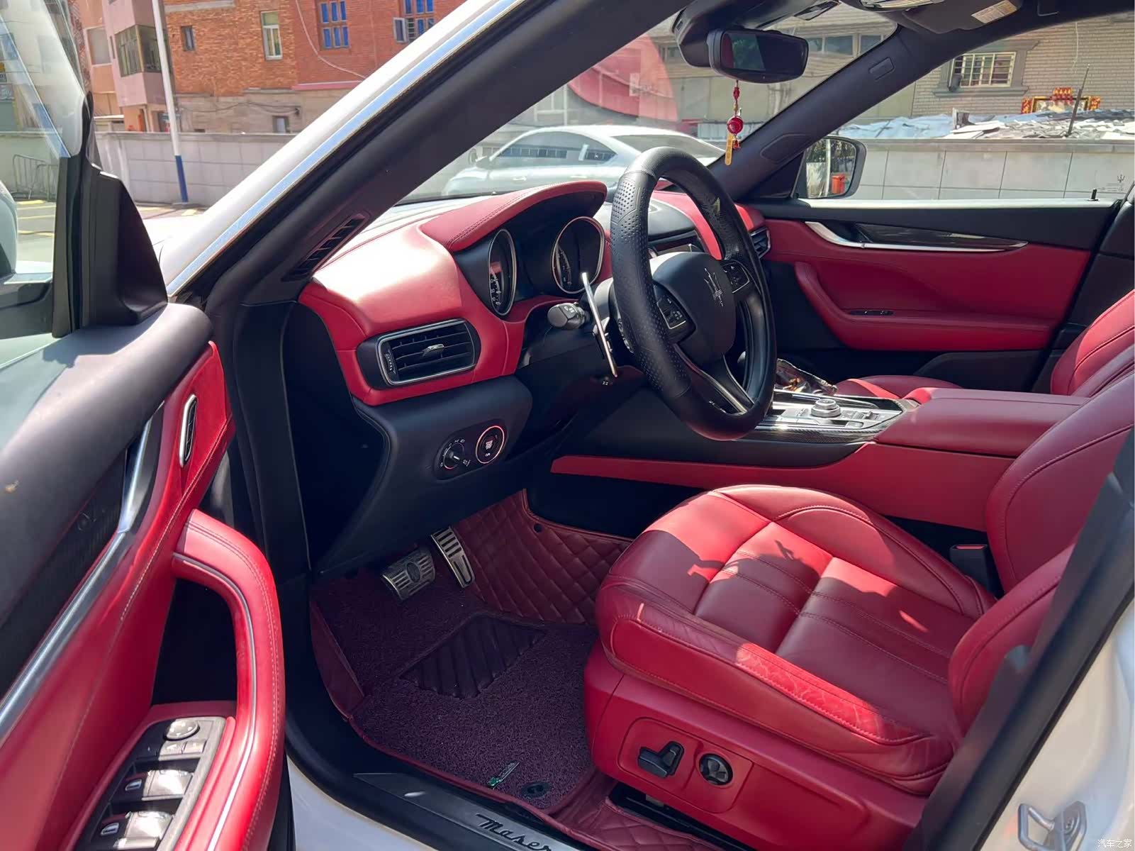 Maserati Levante, 2017 4