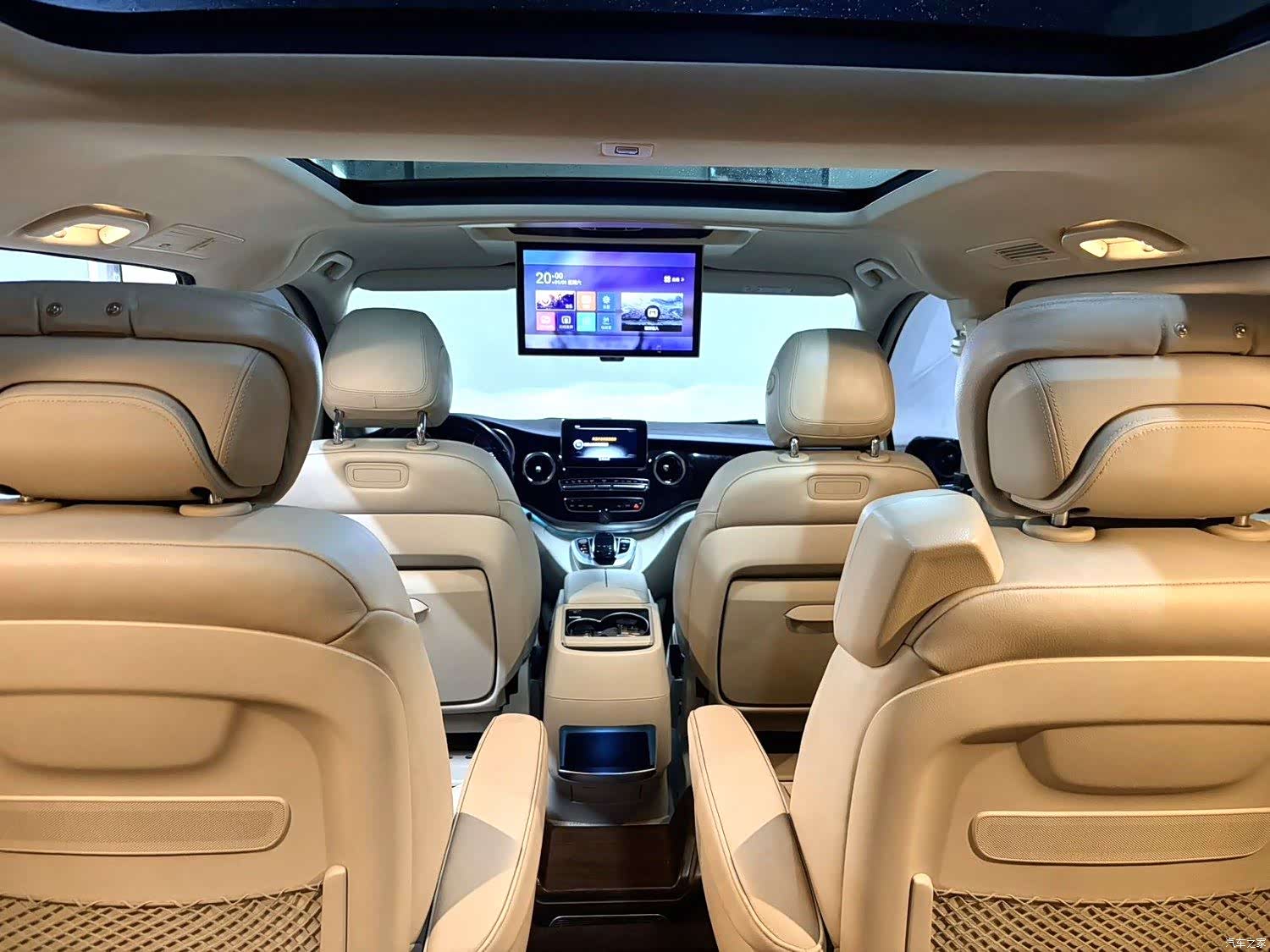 Mercedes-Benz V-Class, 2018 6