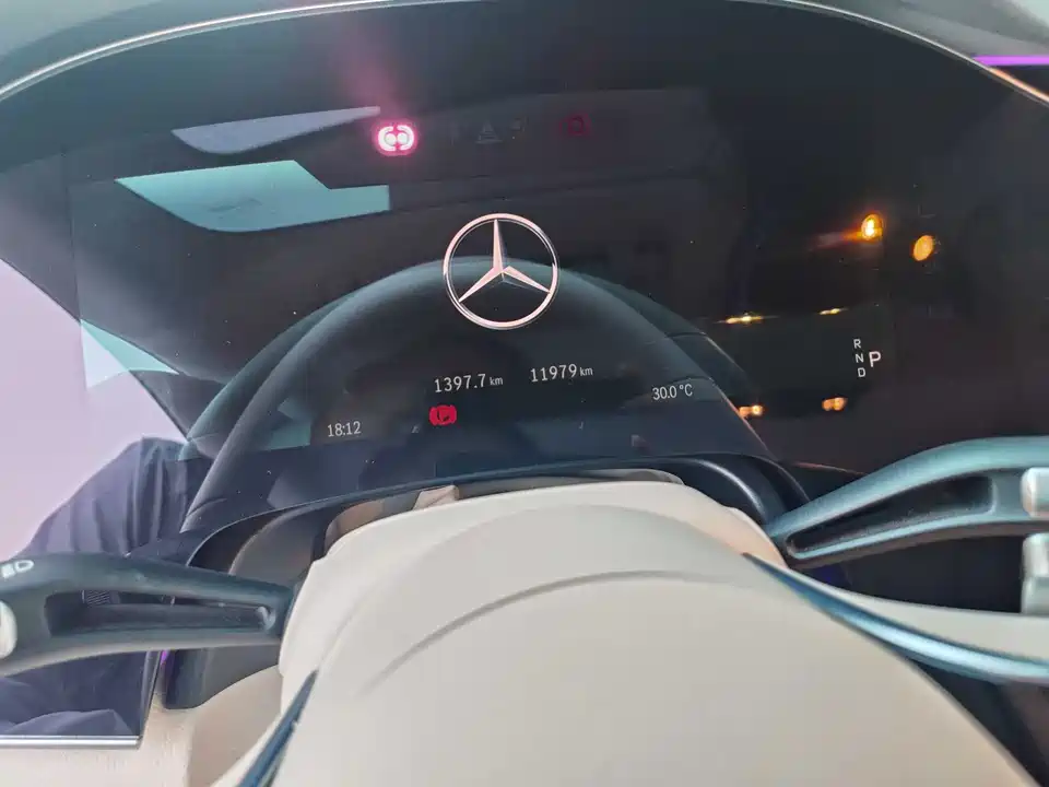 Mercedes-Benz EQS