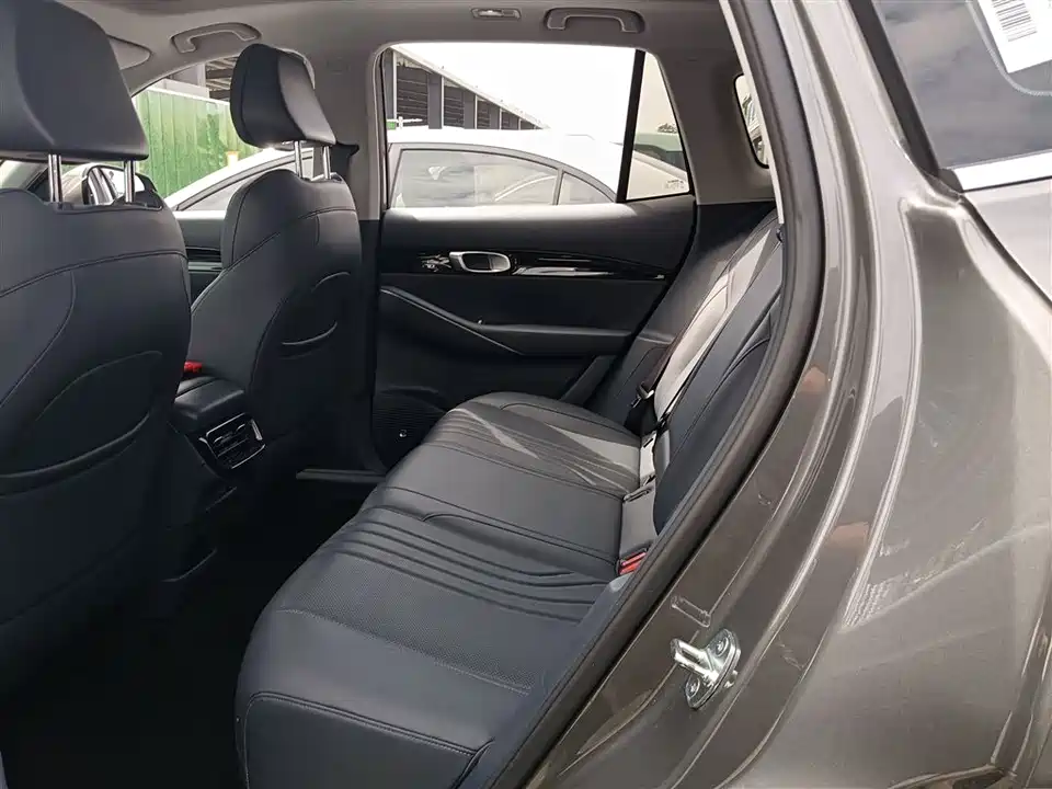 Geely Galaxy Galaxy E5