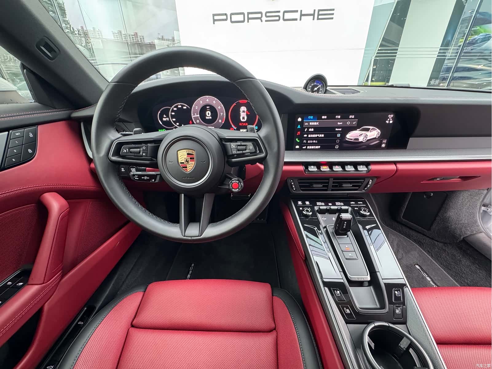 Porsche 911, 2025 20
