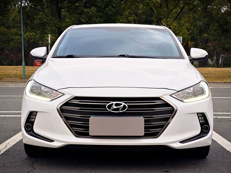 Hyundai Lead