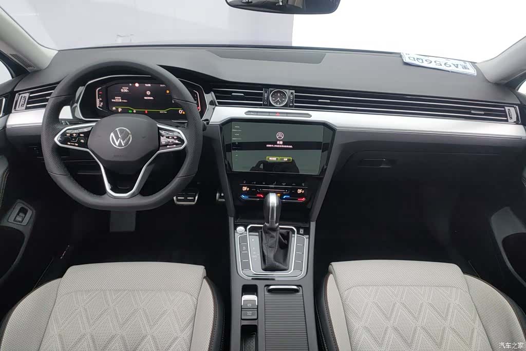 Volkswagen Magotan, 2024 12