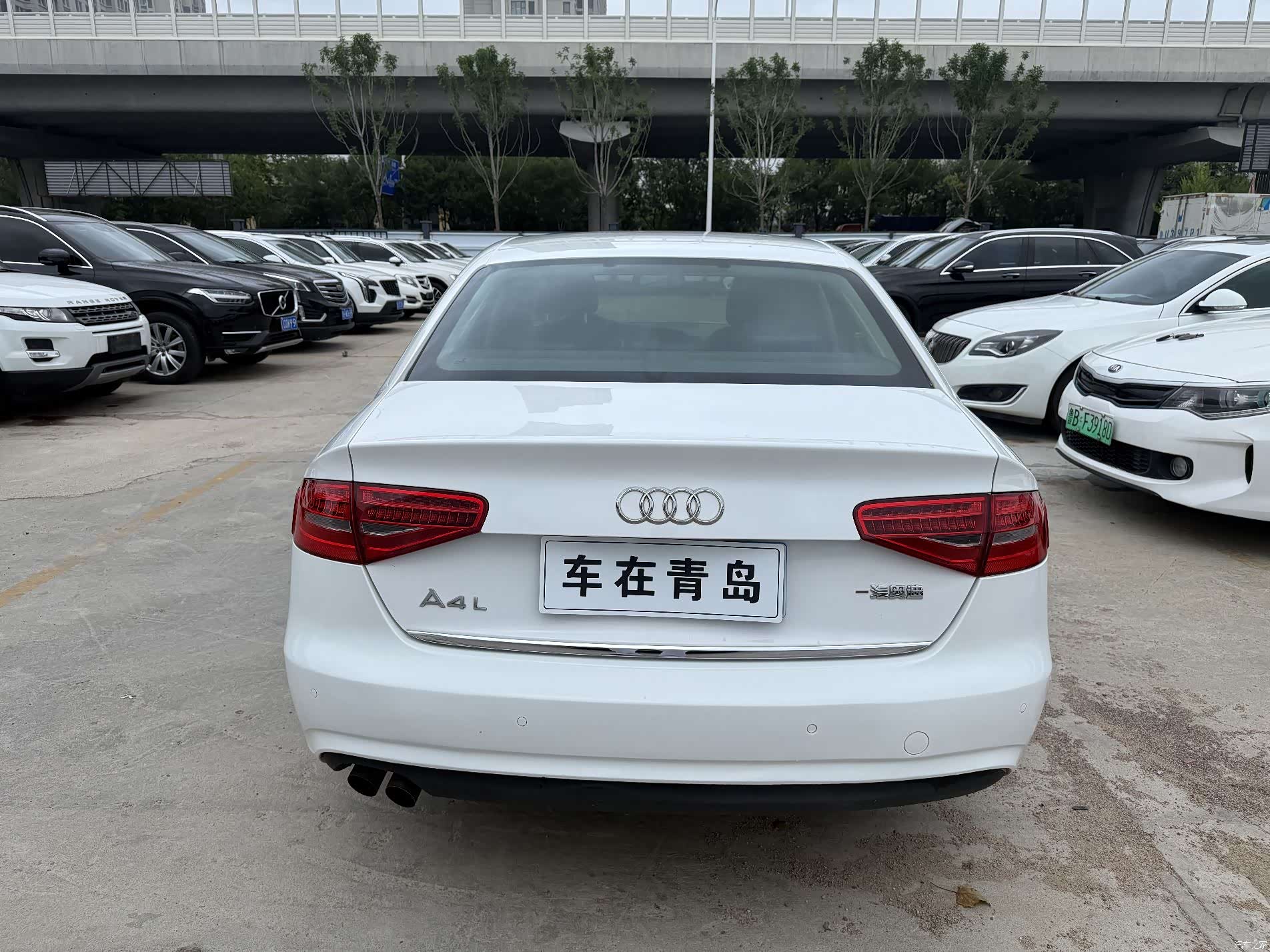 Audi A4L, 2014 11