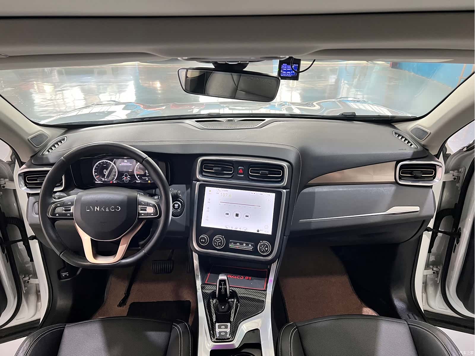 Lynk & Co 01, 2018 все фото