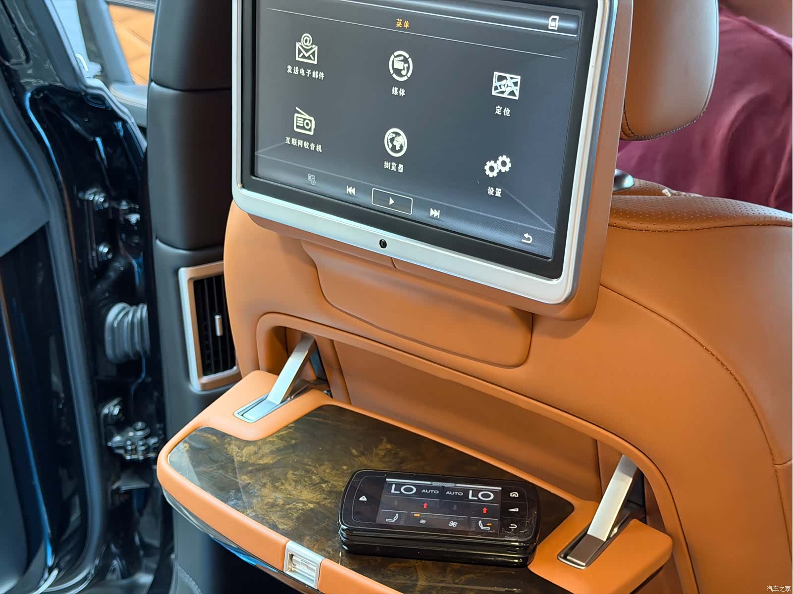 Bentley Flying Spur, 2014 6