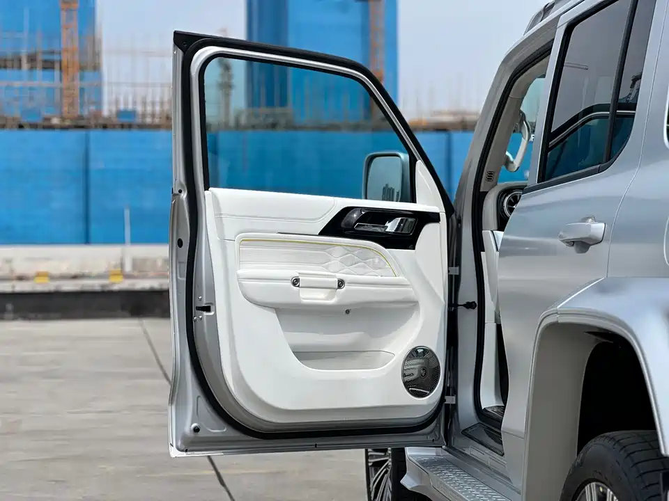 CrossBoundary Co-creation tank 300