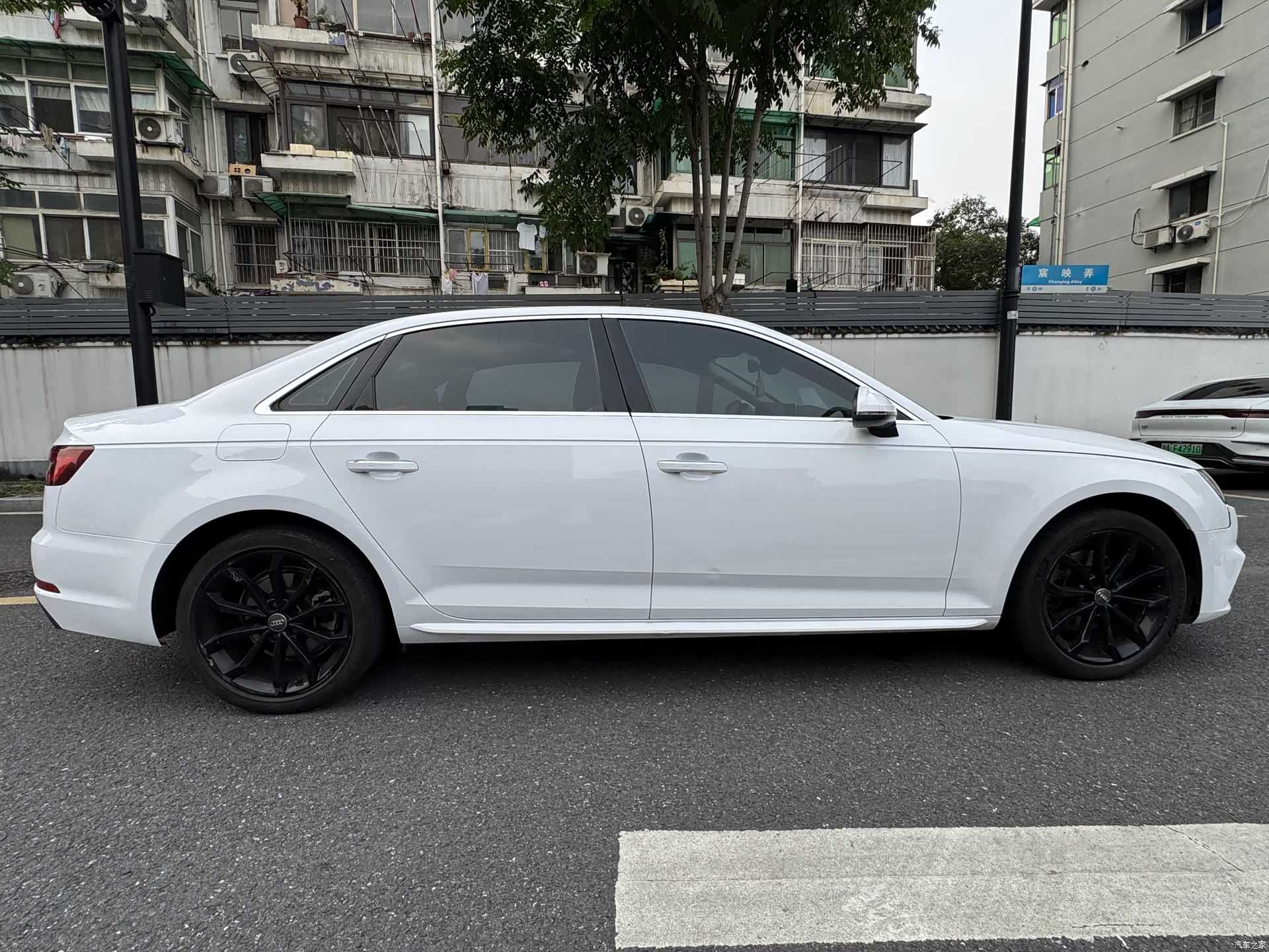 Audi A4L, 2018 13