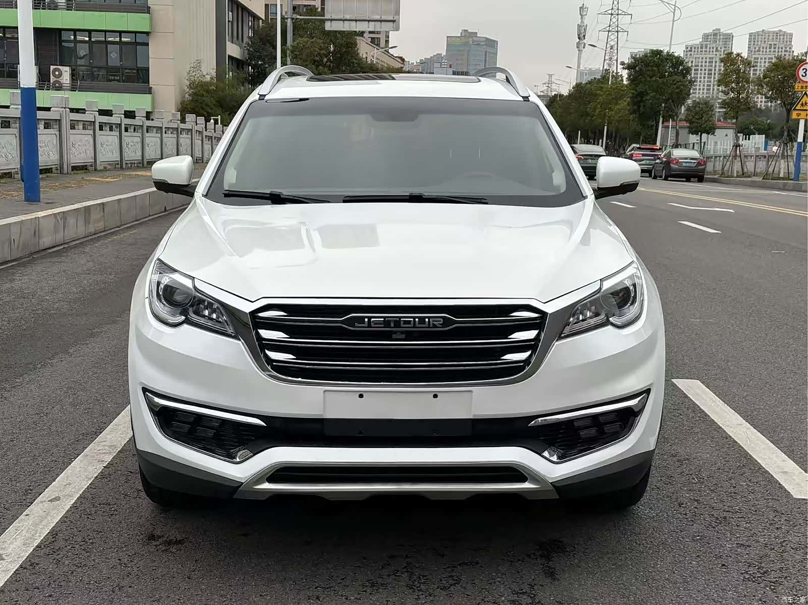 Jetour X70, 2020 3
