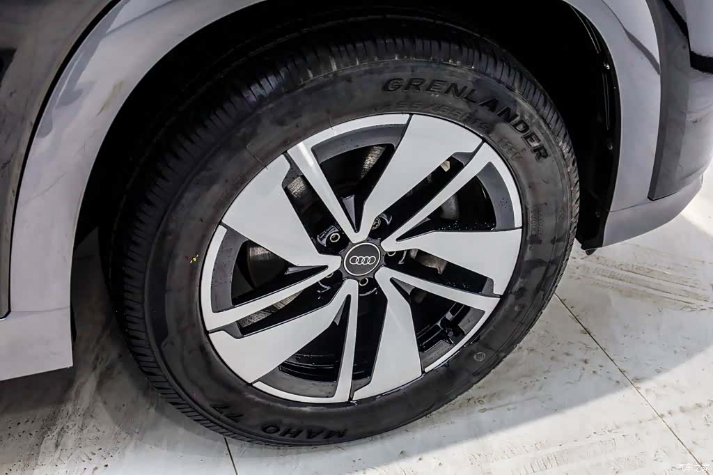 Audi Q6, 2024 33