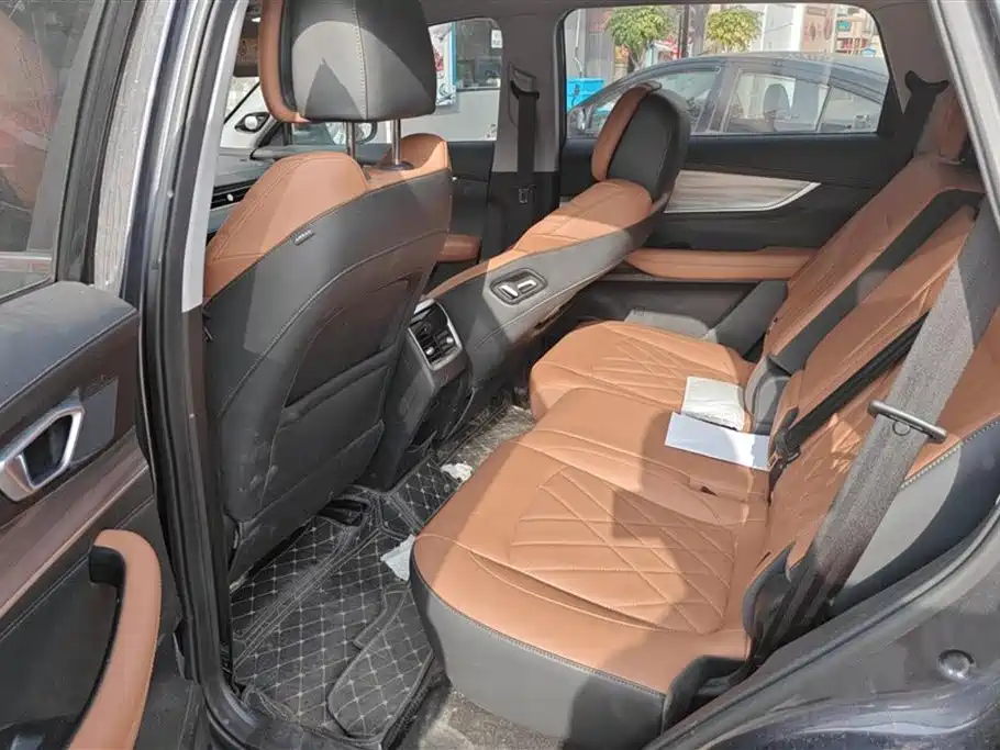 Chery Tiggo 8 PLUS Chery Tiggo 8 PLUS