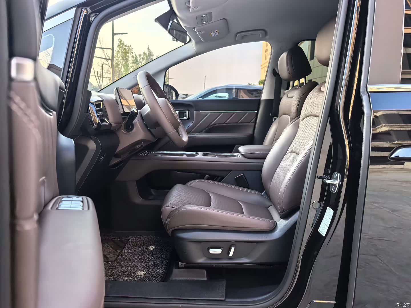 Wuling 730, 2026 4