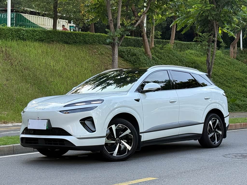 BYD 06