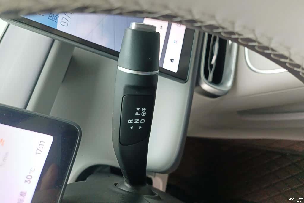 Leapmotor B01, 2025 16