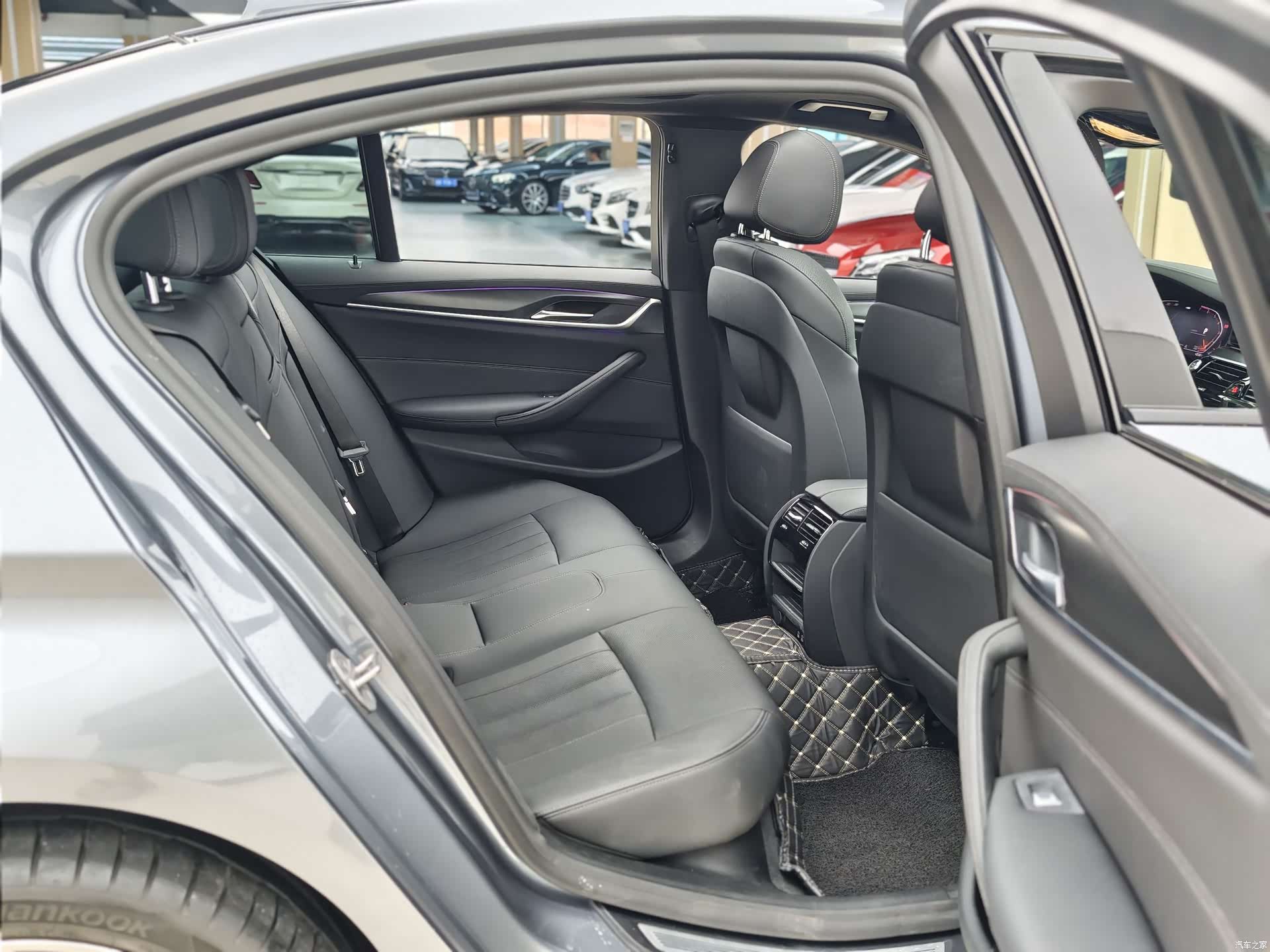 BMW 5 Series, 2021 9