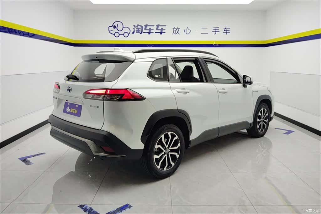 Toyota Frontlander, 2023 3