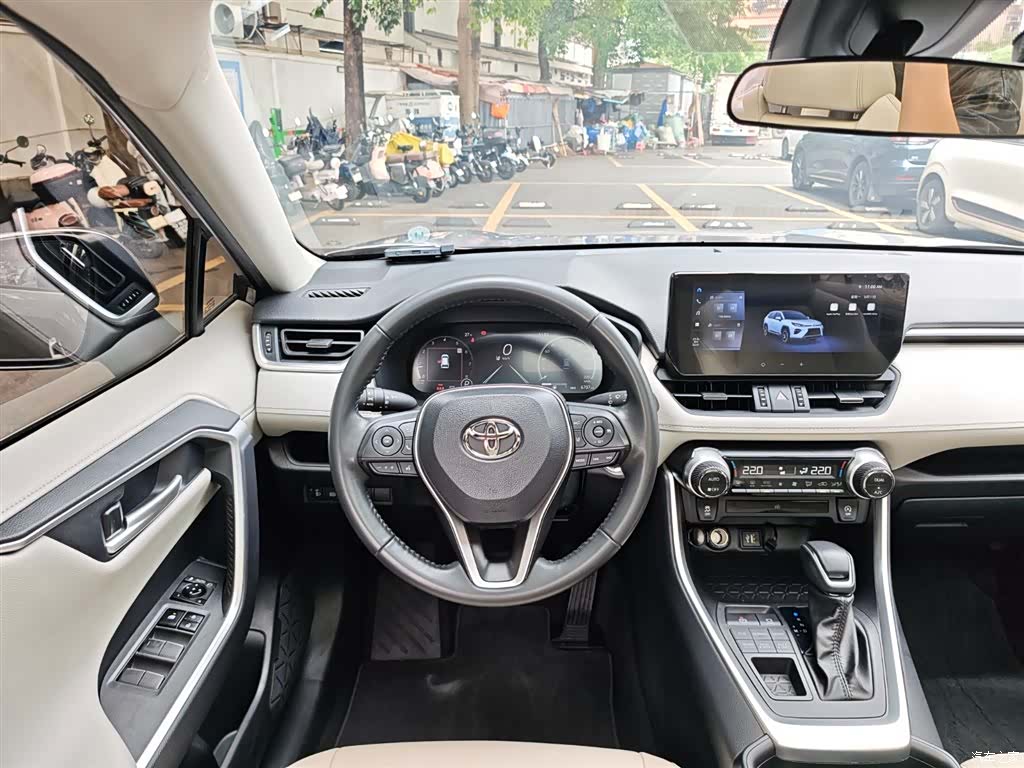 Toyota Wildlander, 2023 18