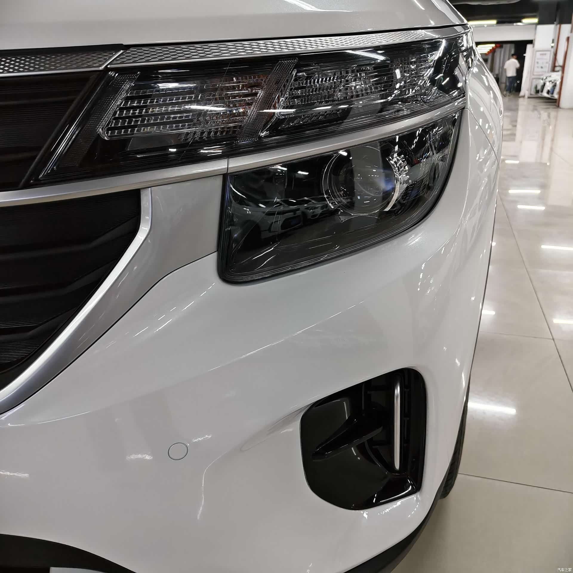 Kia Seltos, 2024 3