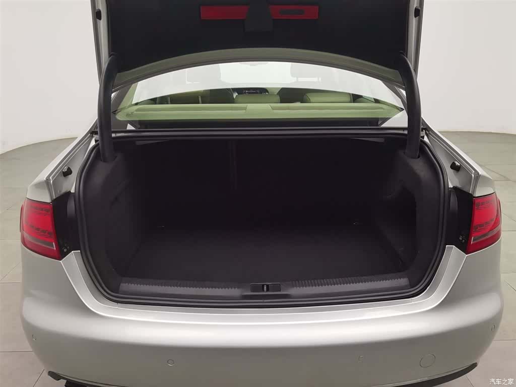Audi A4L, 2012 16