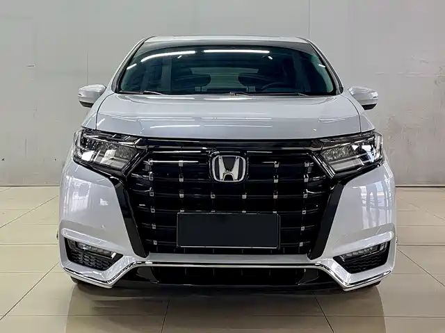 Honda Elysion 2024 — купить из Китая под заказ