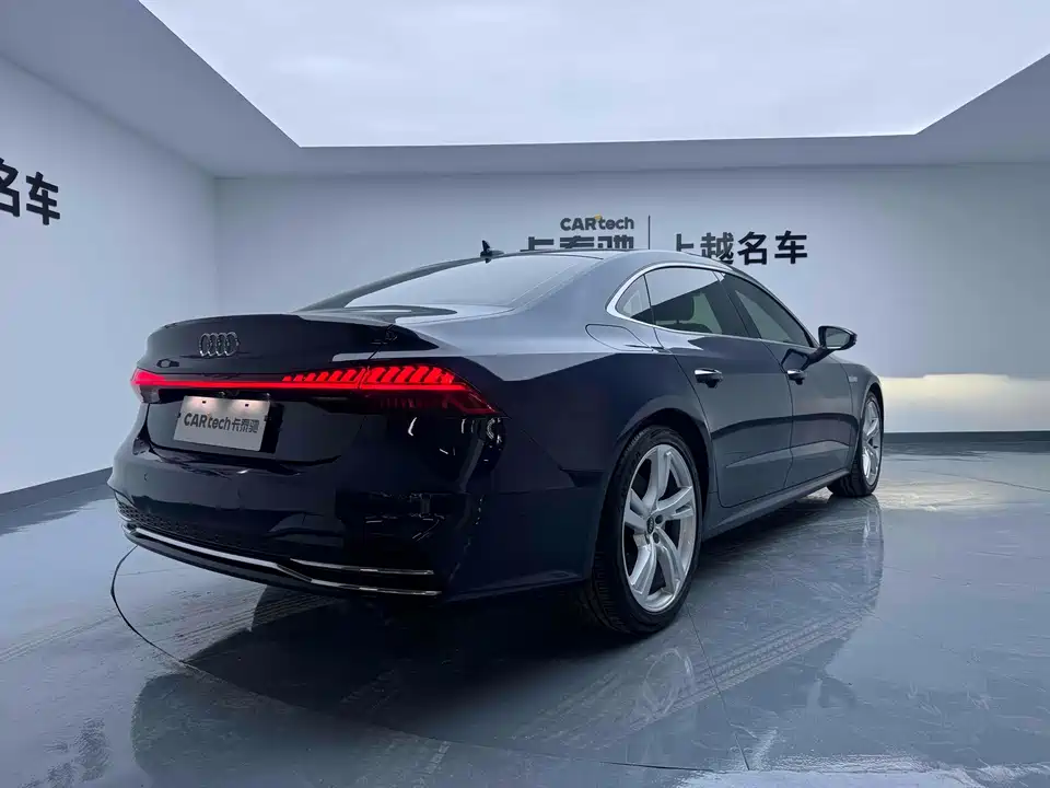 Audi A7L