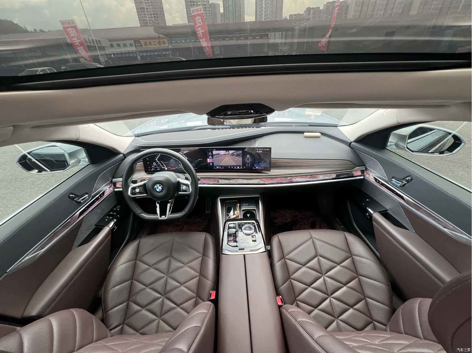 BMW 7 Series, 2023 все фото