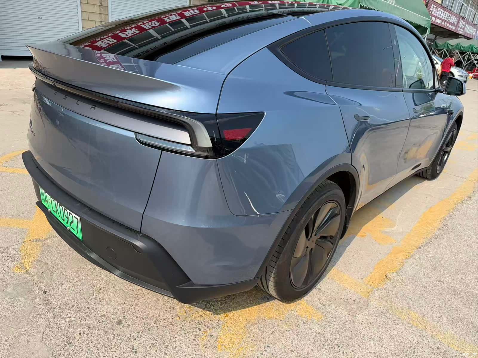 Tesla Model Y, 2025 все фото