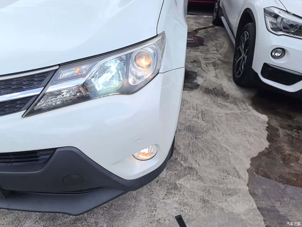Toyota RAV4, 2015 24