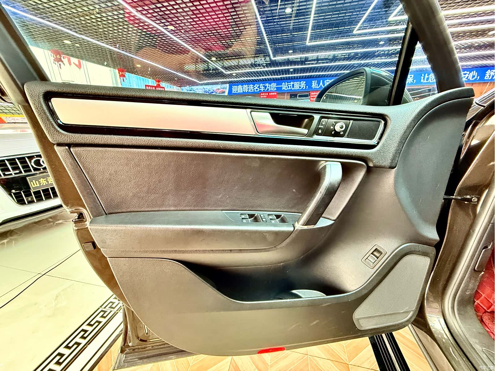 Volkswagen Touareg, 2016 10