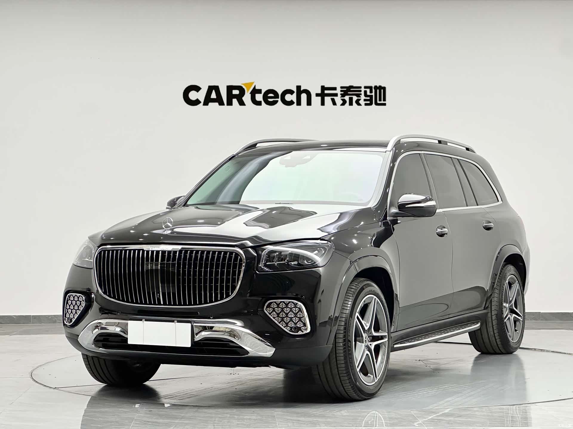 Mercedes-Benz GLS, 2022 1