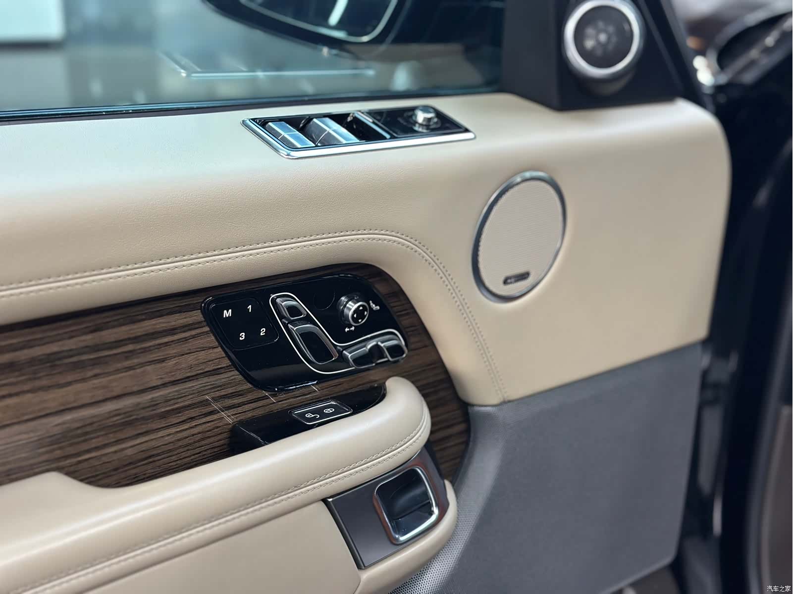 Land Rover Range Rover, 2018 все фото
