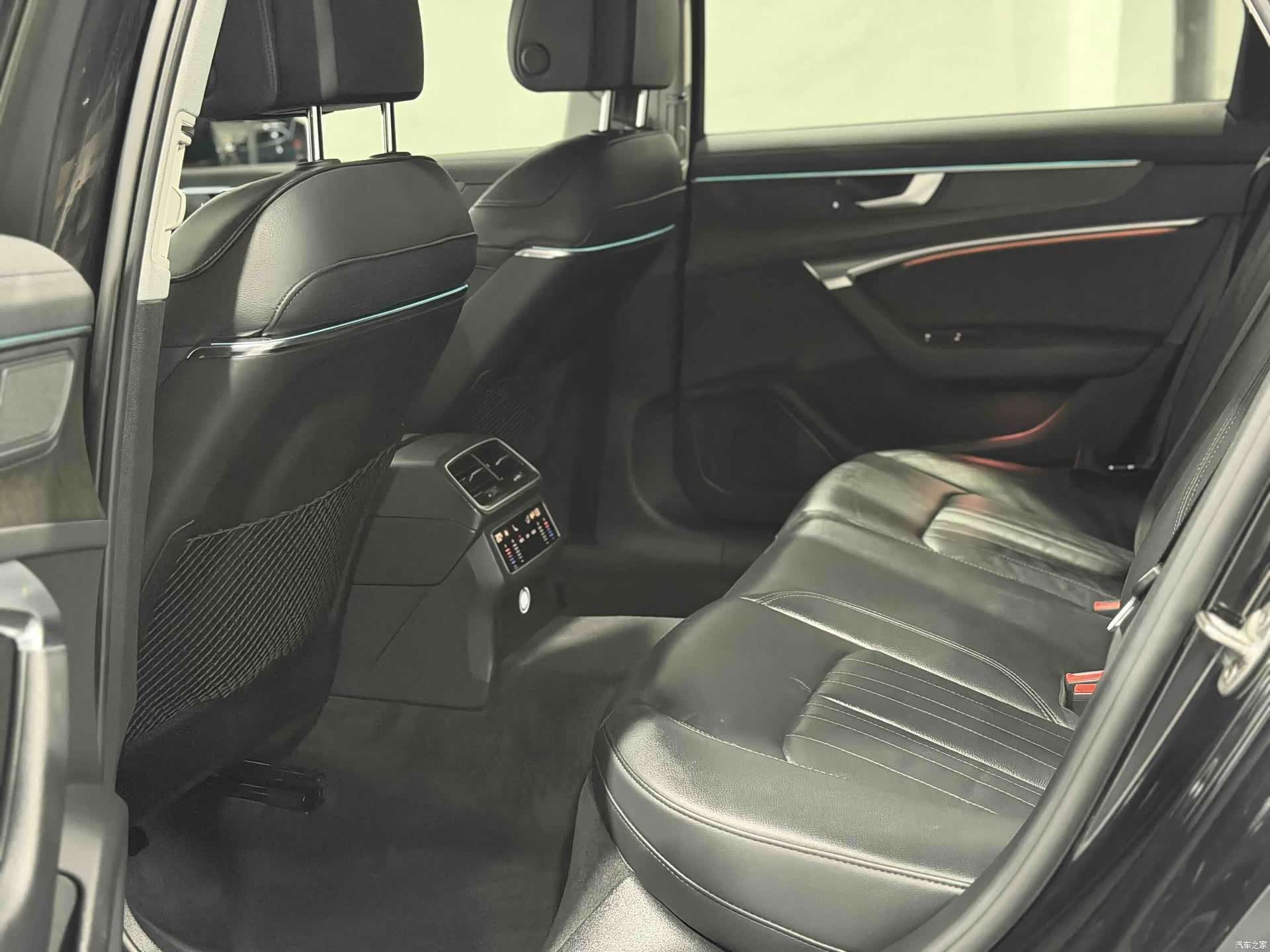 Audi A6L, 2022 6