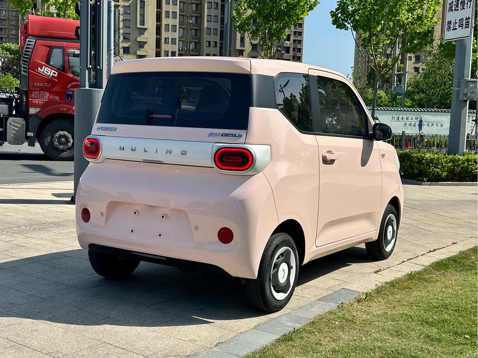 Wuling MINIEV, 2025 6