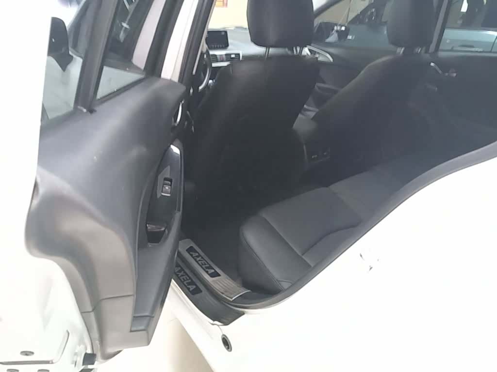 Mazda Mazda3, 2019 17