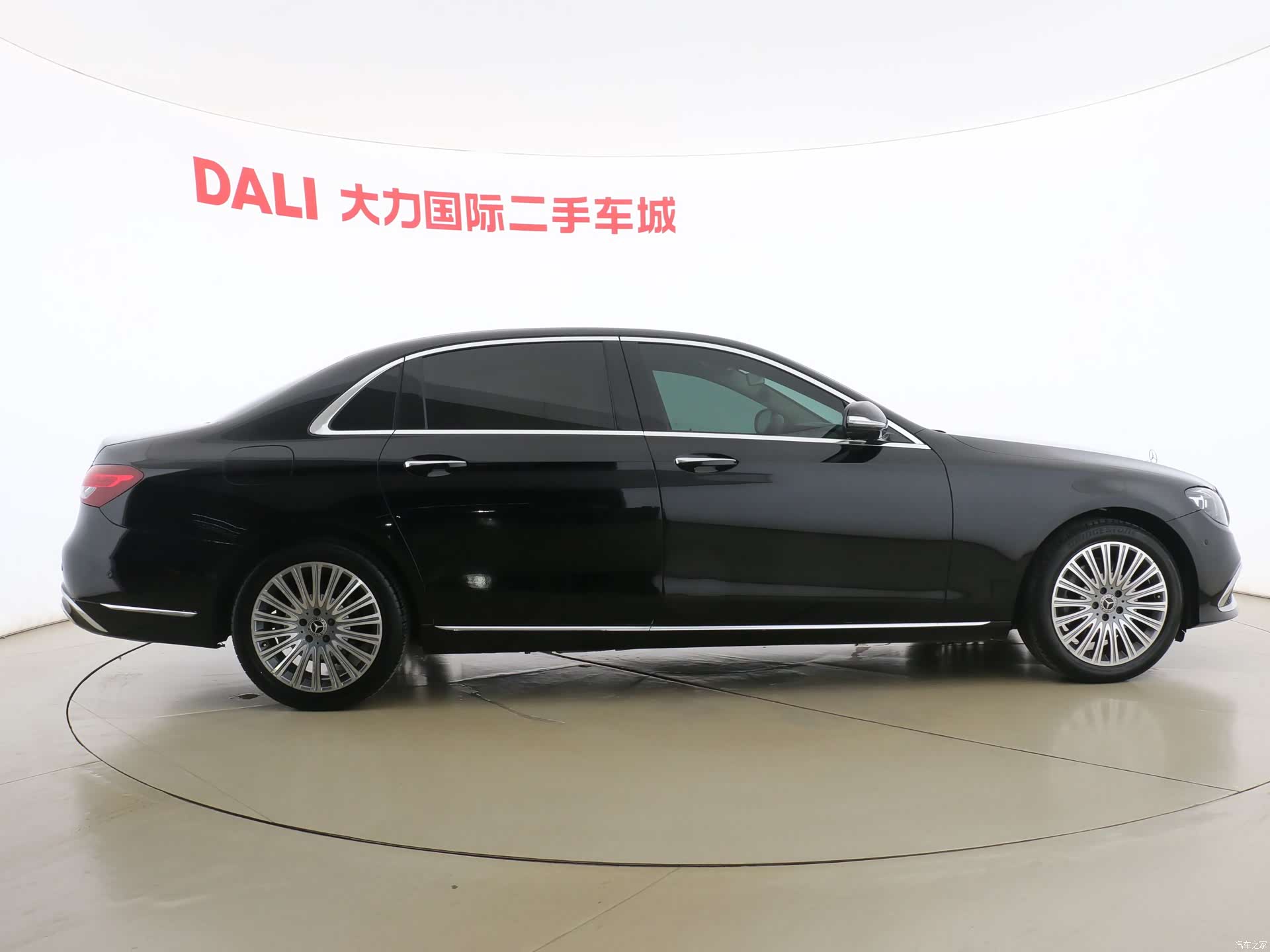 Mercedes-Benz E-Class, 2018 16