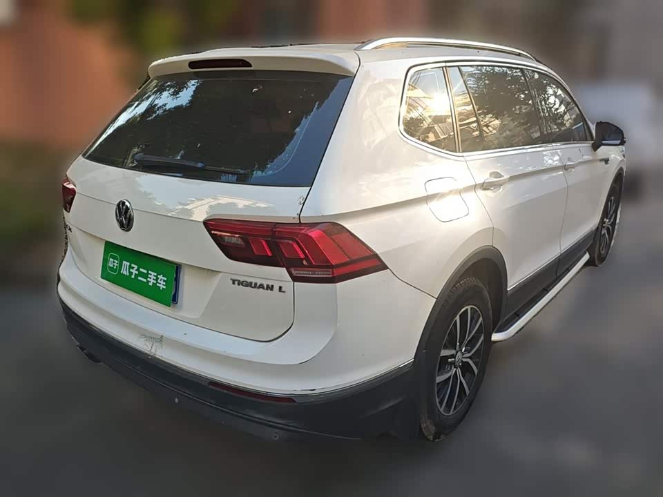 Volkswagen Tiguan L